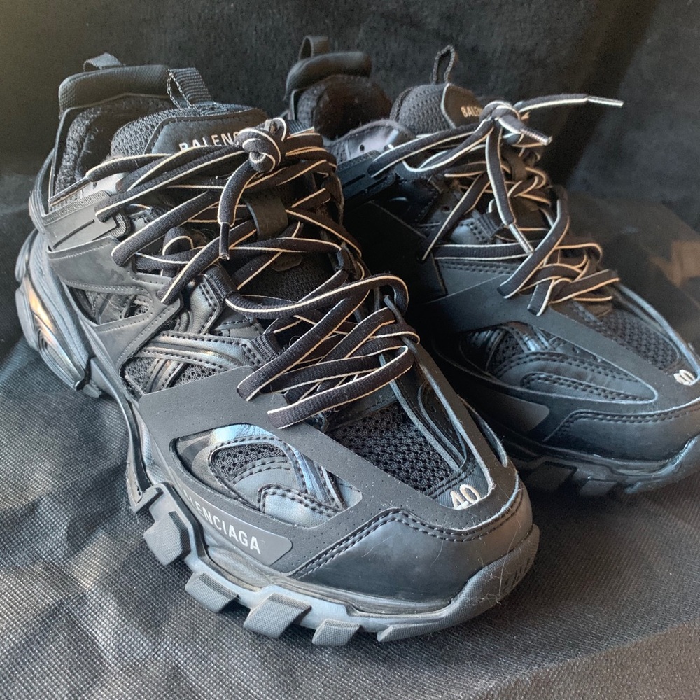 Men’s size 40 Balenciaga Track Sneaker